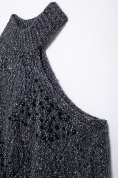 Pull Asymétrique Épaules Dénudées avec Perles