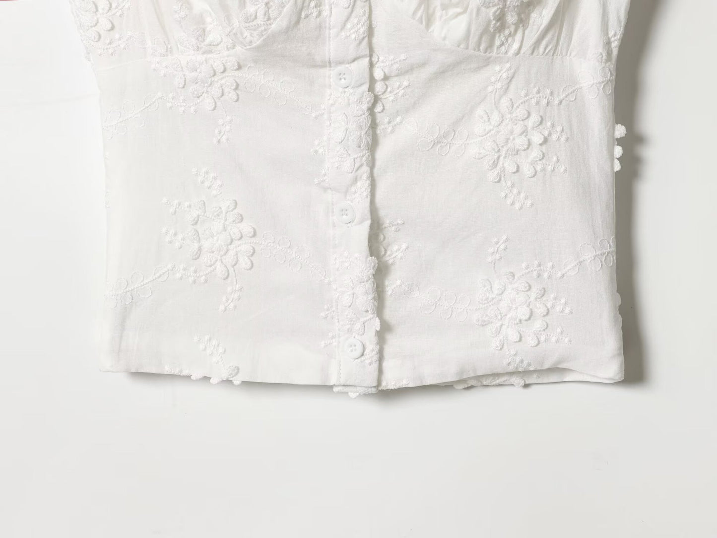 Top Court Milkmaid Blanc Brodé à Épaules Dénudées™