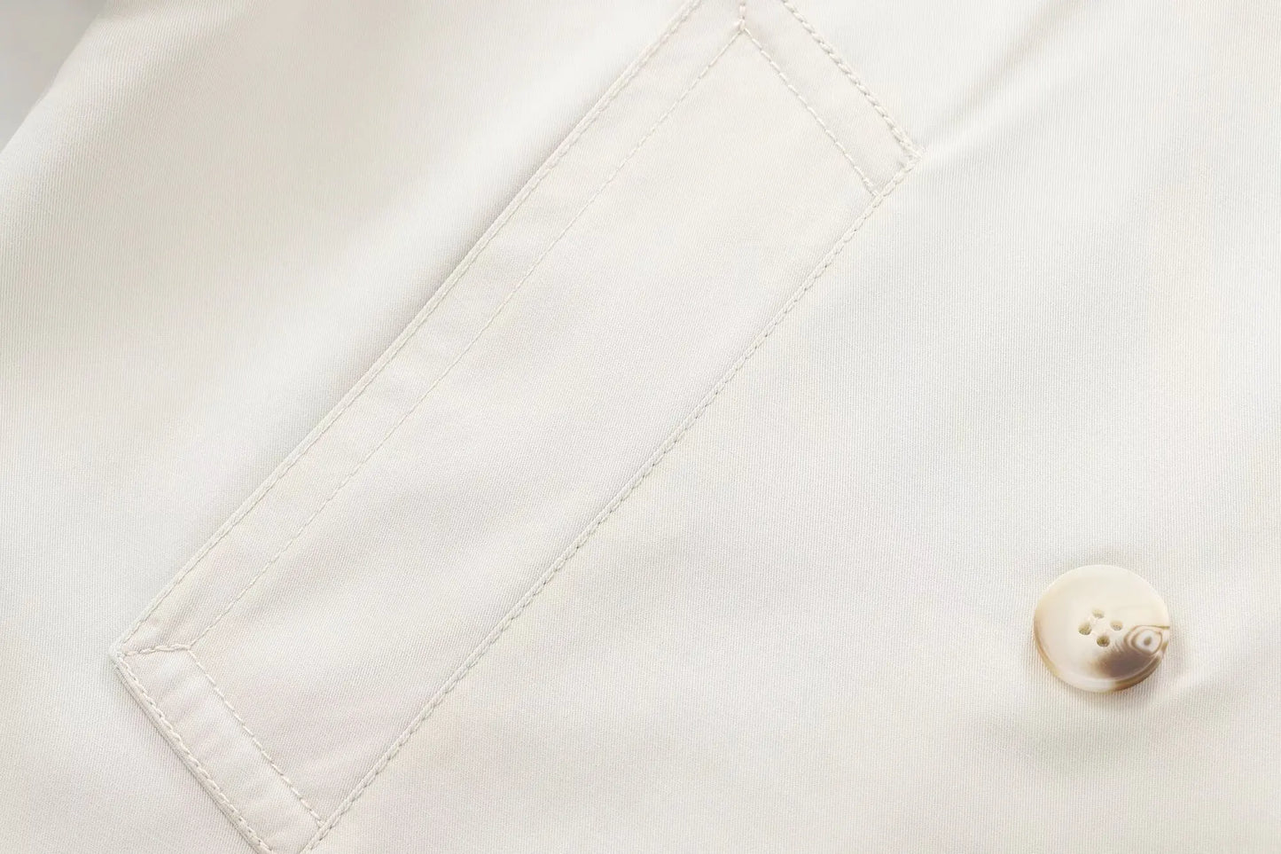 Veste Trench Courte Croisée Beige Élégante