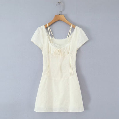 Robe Mini Blanche Froncée Dentelle & Nœuds