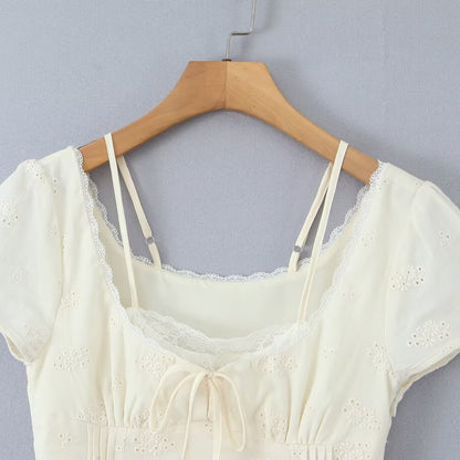 Robe Mini Blanche Froncée Dentelle & Nœuds